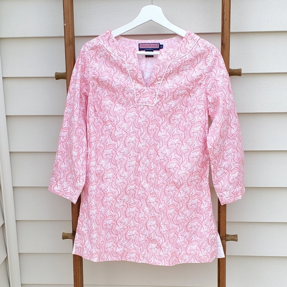 Vineyard Vines Tops - Vineyard Vines Seahorses Print Top